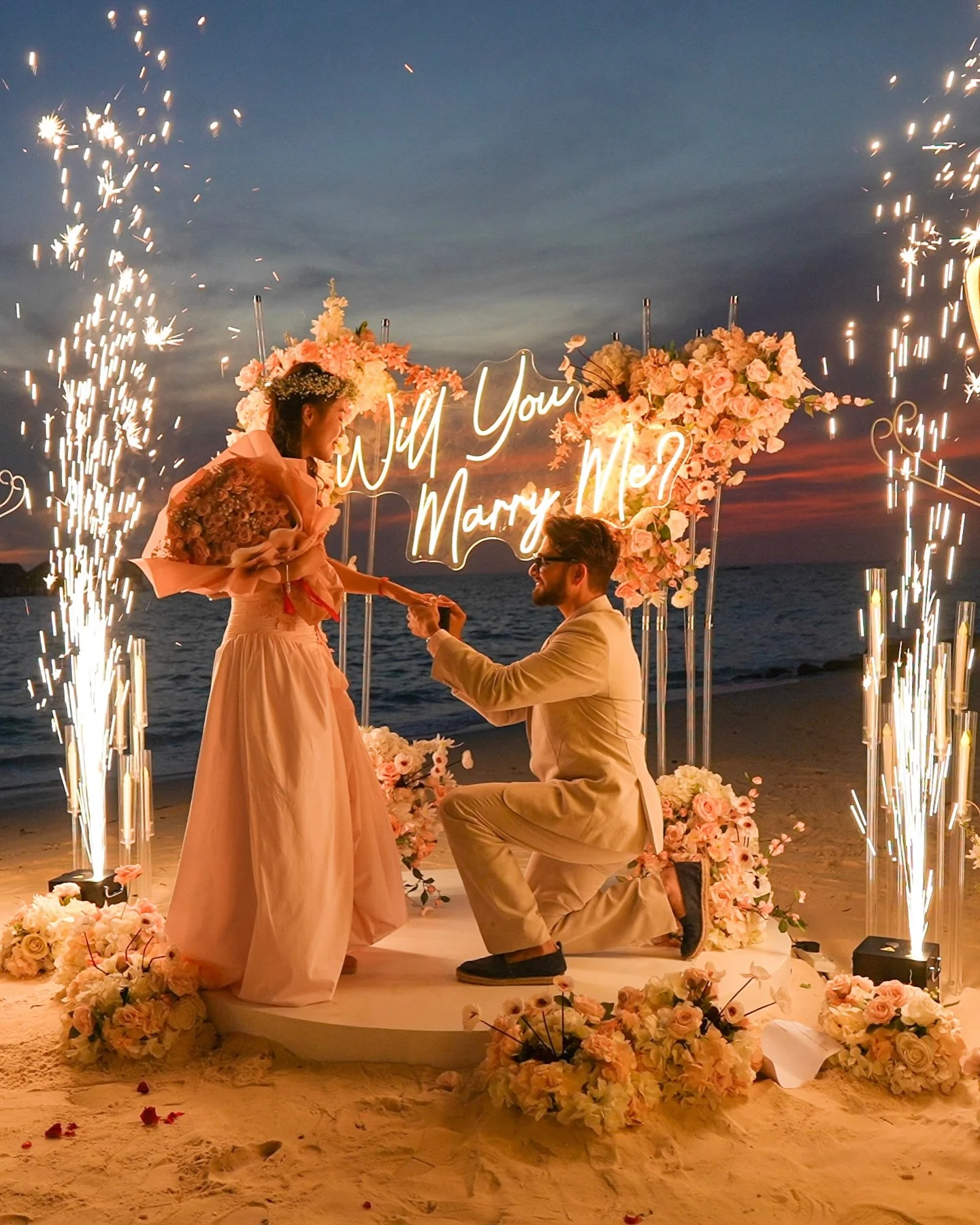 She said YES 🙌 💍 We are ENGAGED 👦🏻👧🏻 

📍- @vakkarumaldives 
🌺- @ikebanamaldives 
📸- @our__gallary 
💍- @xennoxdiamonds 

A special thanks to my partners in crime to make this happen - @robinaakhadka @kavishawickramasekera @nawodyas_art
