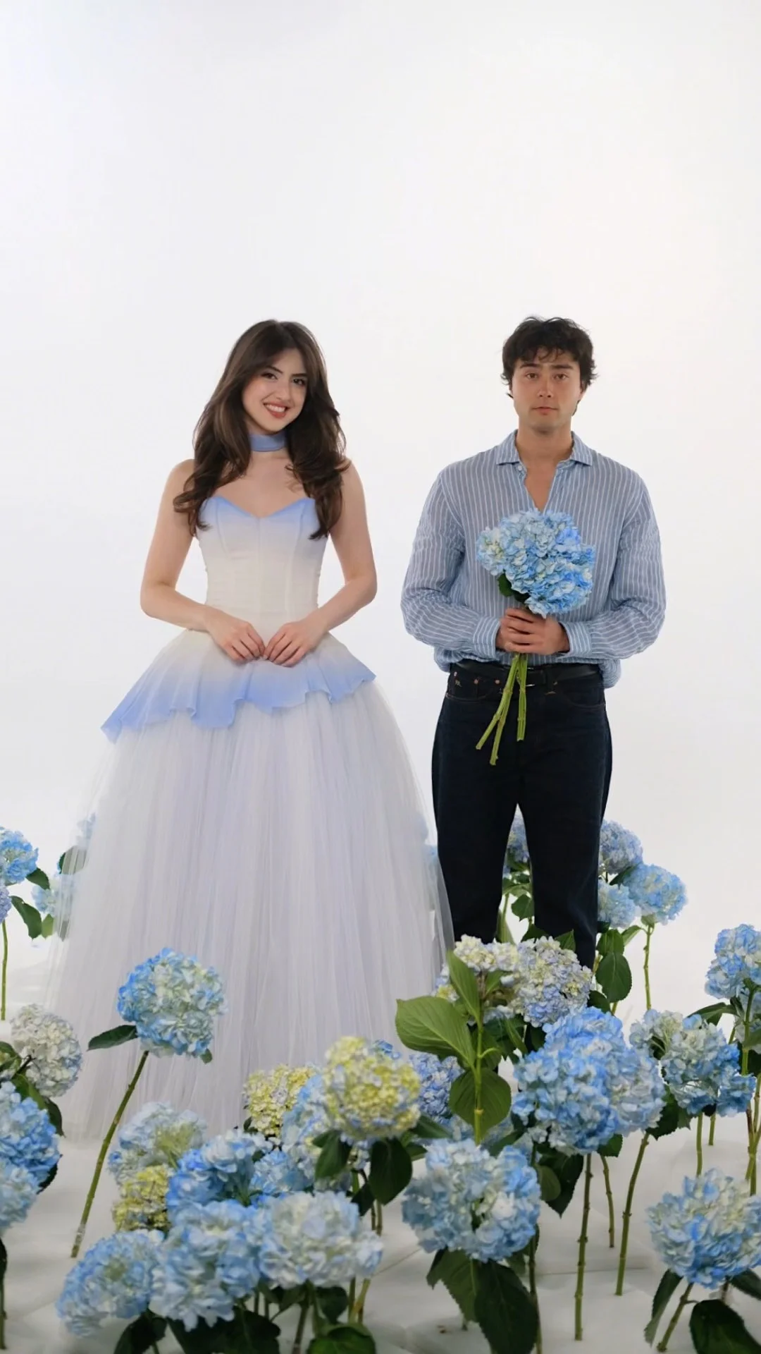 @joeandohirsh turned me into a giant flower! here's the bts 🕺🏻