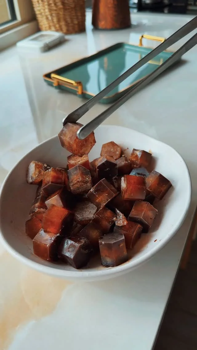 Ice coffee x Turkish coffee 🕺🏼 
ايس كوفي بن الحموي، كيفني معكن؟ 😍 
@hamwi_cafe 
.
.
.
.
.
.
.
.
#abirzkitchen #coffee #ıcecoffee