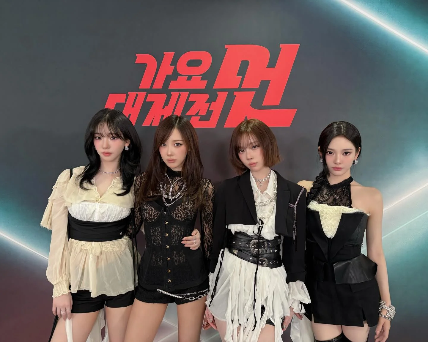 ˚ ༘ ⋆𝗛𝗲𝗿𝗲’𝘀 𝘁𝗼 𝗮𝗻𝗼𝘁𝗵𝗲𝗿 𝗴𝗿𝗲𝗮𝘁 𝘆𝗲𝗮𝗿 ⋆✴︎˚⋆

#aespa #에스파 
#가요대제전 #MBC가요대제전 #2025MBC가요대제전