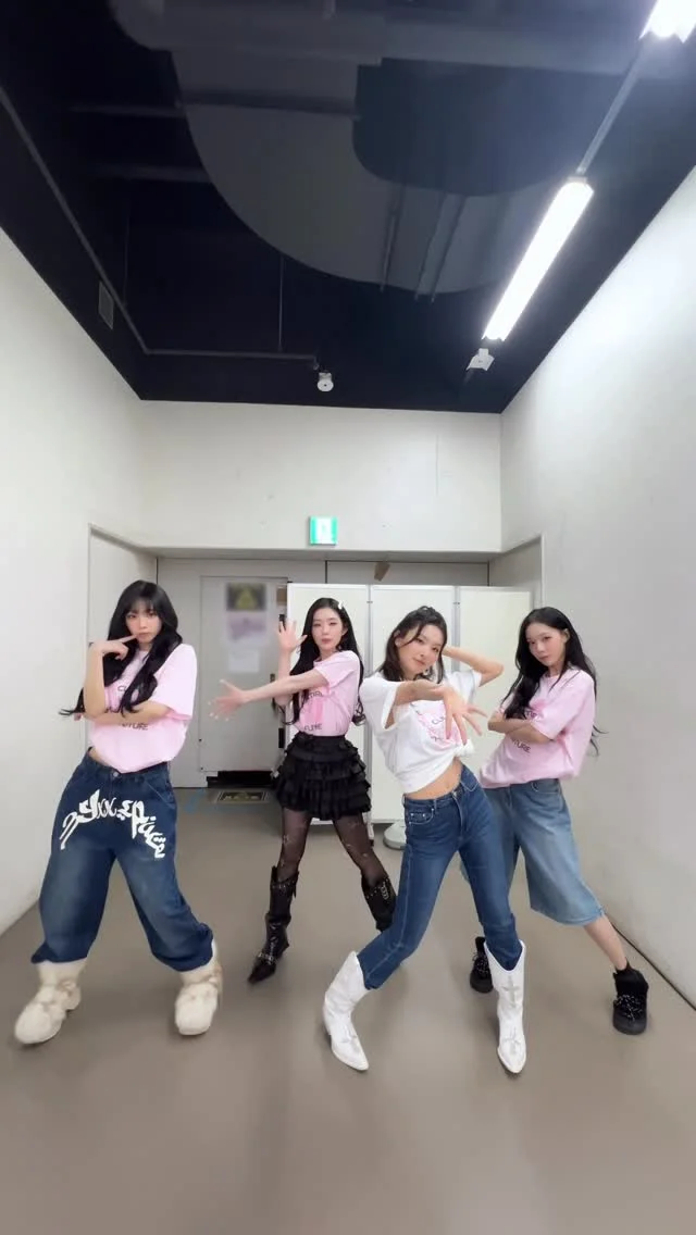 Do it do it Chu~♡

#IRENE @renebaebae 
#SEULGI @hi_sseulgi 
#KARINA @katarinabluu 
#WINTER @imwinter