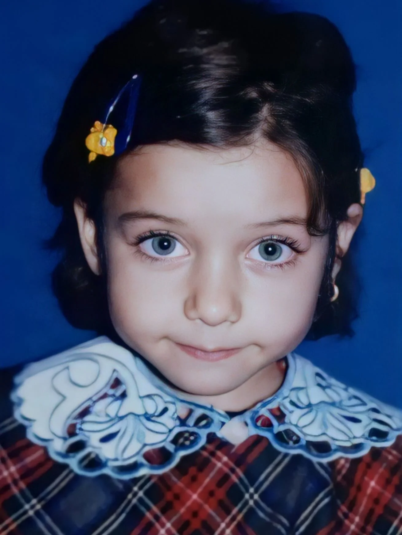 Feeling grateful for everyone who took the time to celebrate my birthday, show their love, and make me feel truly seen. Your sweet messages, calls, and presence meant the world to me. Thank you from the bottom of my heart for making this new age feel so special already.❤️ 28 🎉🎂 

Dogun gunumu kutlayan, sevgisini hissettiren, bir sekilde yanımda olan herkese icten tesekkur ediyorum. Mesajlariniz, aramalariniz ve varliginiz bana kendimi gercekten cok özel hissettirdi. Yeni yasima böyle güzel baslamami sagladiginiz icin hepinize kalpten tesekkur ederim. ❤️