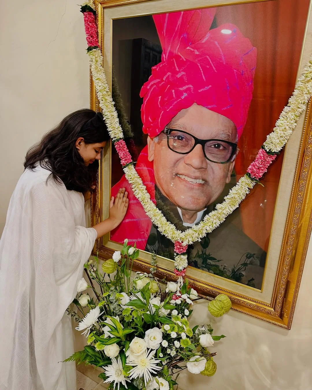 🥰💖HAPPY BIRTHDAY 2 THE ETERNAL LOVE OF MY LIFE dearest Daddy-Ajjaa and my darling Aaradhya❤️MY HEART… MY SOUL… FOREVER AND BEYOND🌟❤️🧿