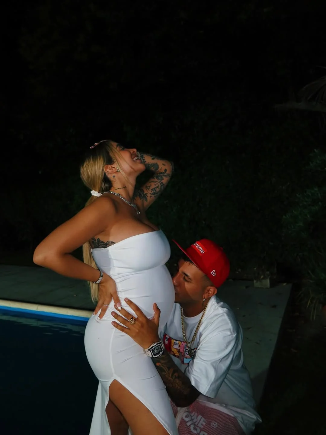 2026🤍✨
Feliz Año Nuevo, bebé.
Gracias por elegir este año, nuestra vida y nuestro hogar.
Papá y mamá te esperan con un amor que no conoce límites para cuidarte y verte crecer...