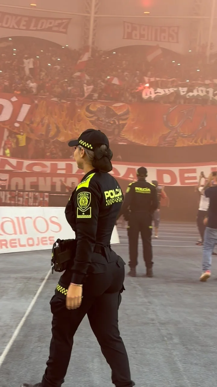 VIVE Y DEJA VIVIR …..

La vida es tan bella y profunda como para sufrir por personas ajenas a ti 🫤🥰🙃

Momentos ❤️❤️

#police #felicidad