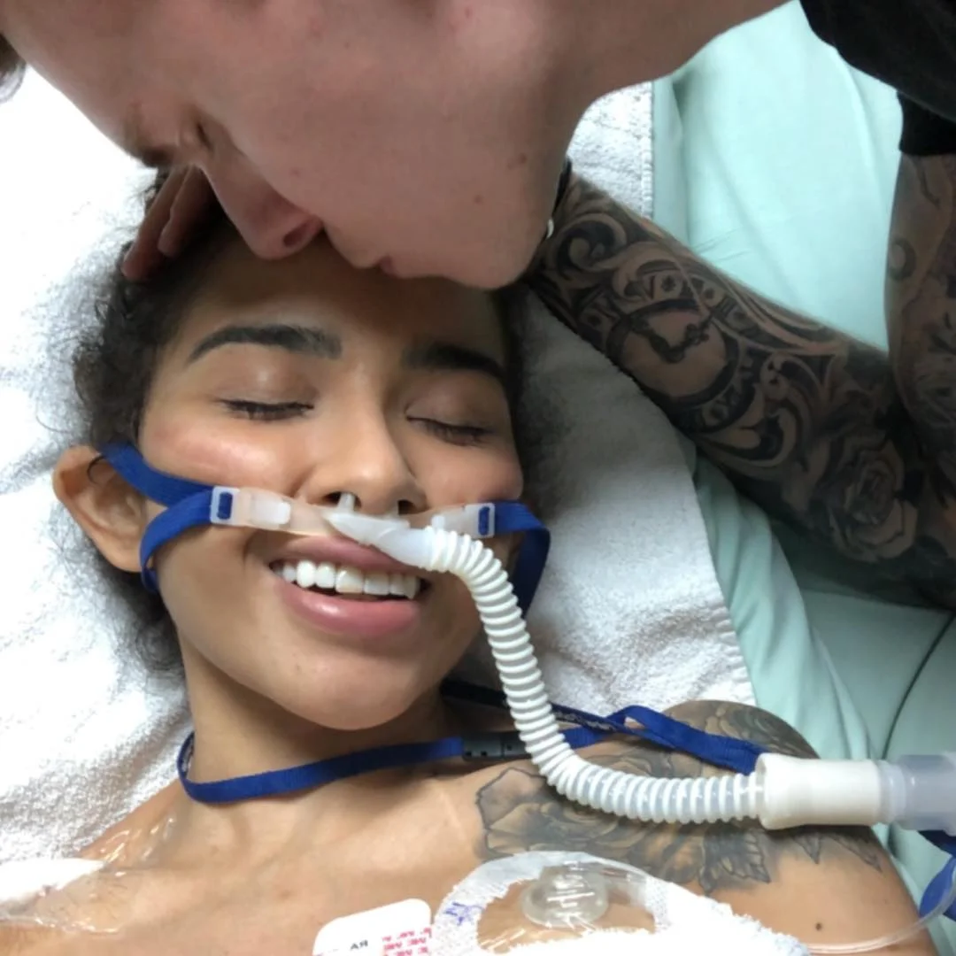 Obrigadaaaa por segurar minha mão nos momentos mais difíceis meu amor! Te amo @pedrorocha00 💖